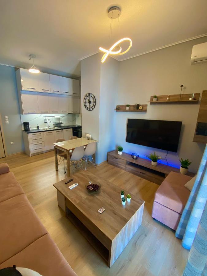 Luxury Suite 10' From The Center Atenas Exterior foto