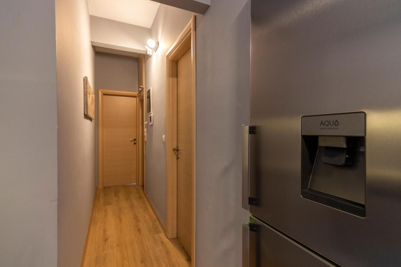 Luxury Suite 10' From The Center Atenas Exterior foto