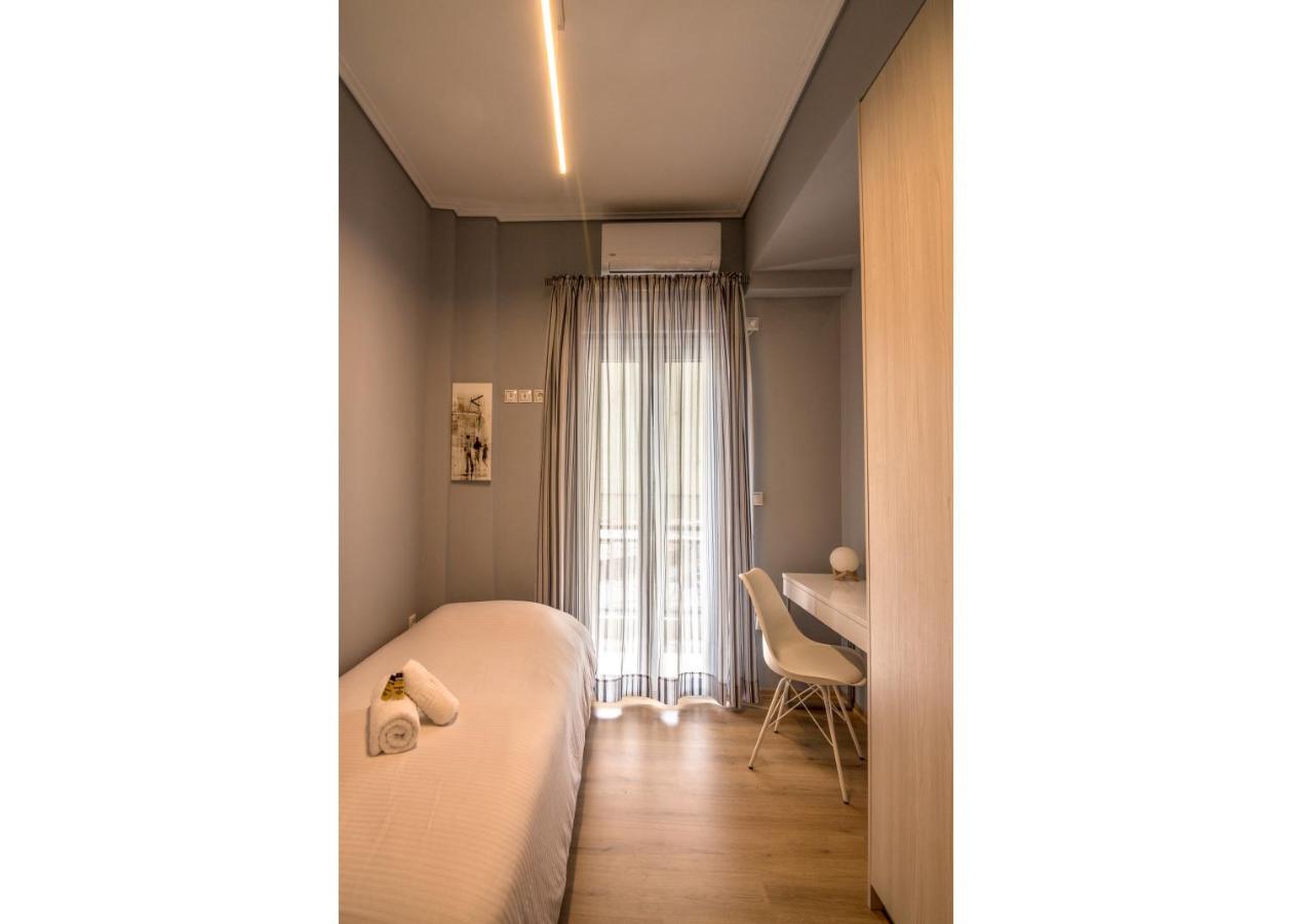 Luxury Suite 10' From The Center Atenas Exterior foto